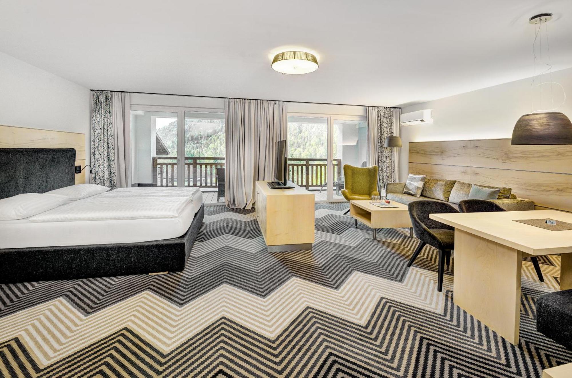Hotel Gut Brandlhof Saalfelden Buitenkant foto